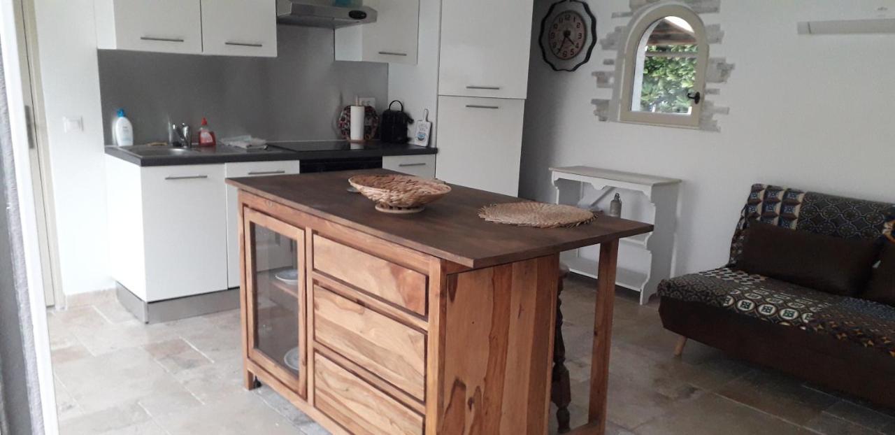Logement Independant Au Calme Proche Toutes Commodites Et Transports ル·カネ エクステリア 写真