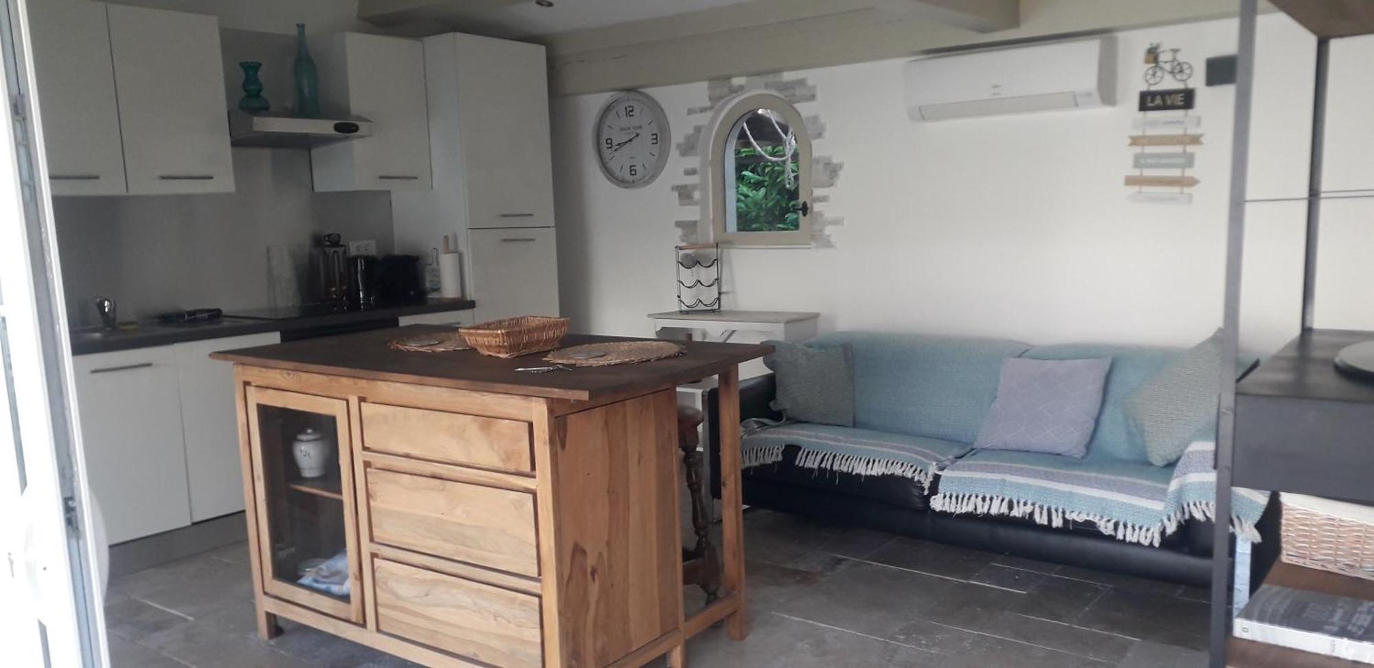 Logement Independant Au Calme Proche Toutes Commodites Et Transports ル·カネ エクステリア 写真