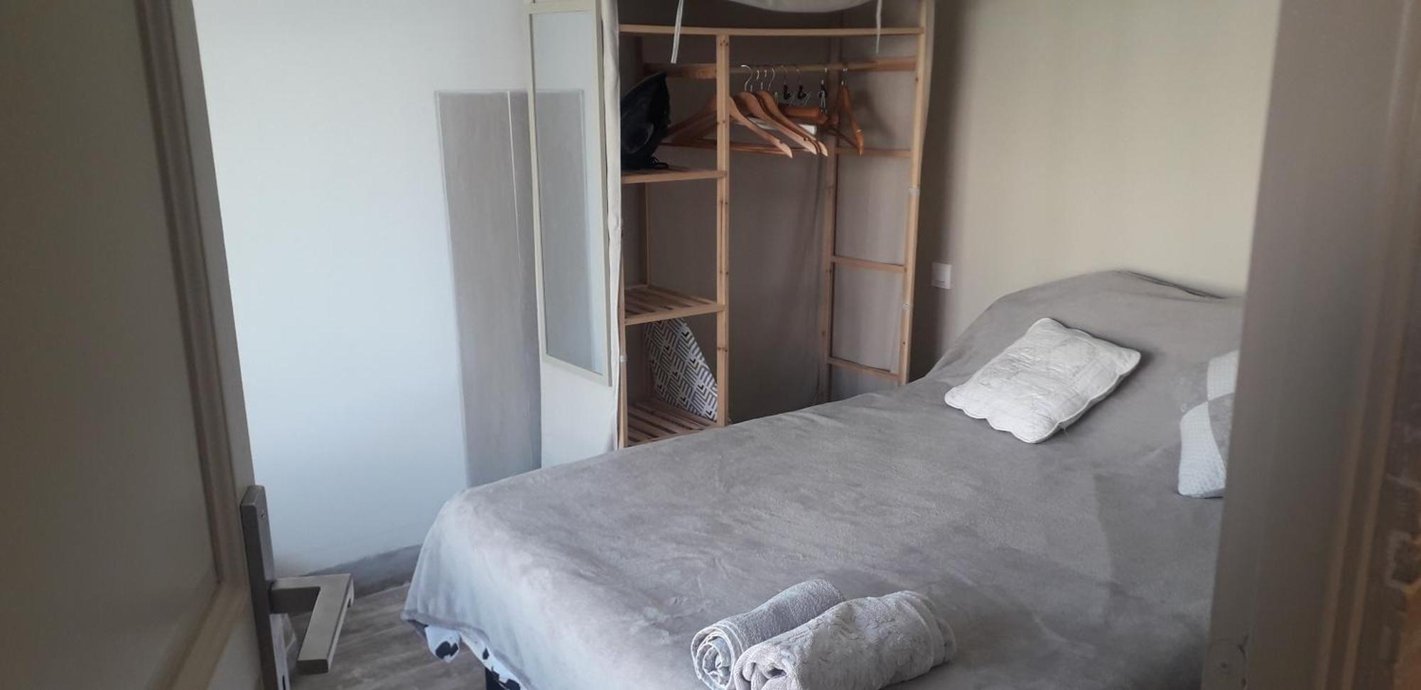Logement Independant Au Calme Proche Toutes Commodites Et Transports ル·カネ エクステリア 写真