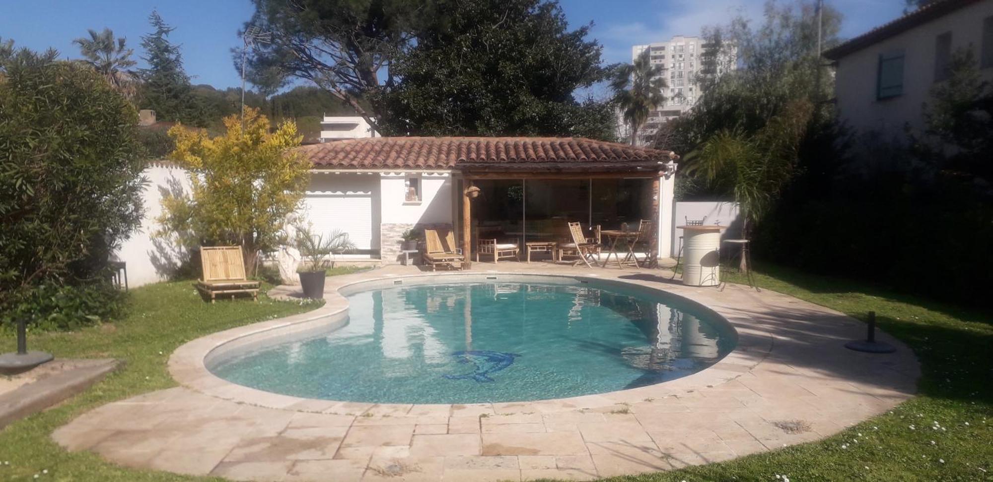 Logement Independant Au Calme Proche Toutes Commodites Et Transports ル·カネ エクステリア 写真