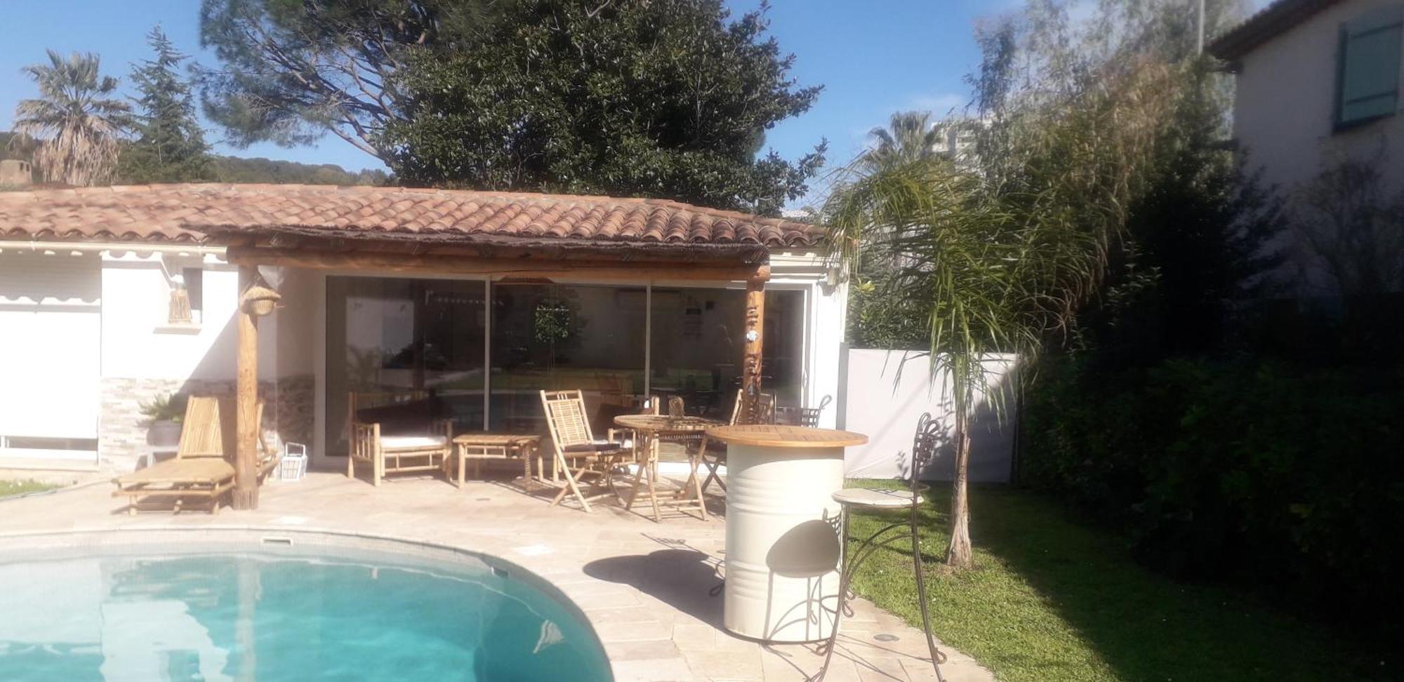 Logement Independant Au Calme Proche Toutes Commodites Et Transports ル·カネ エクステリア 写真